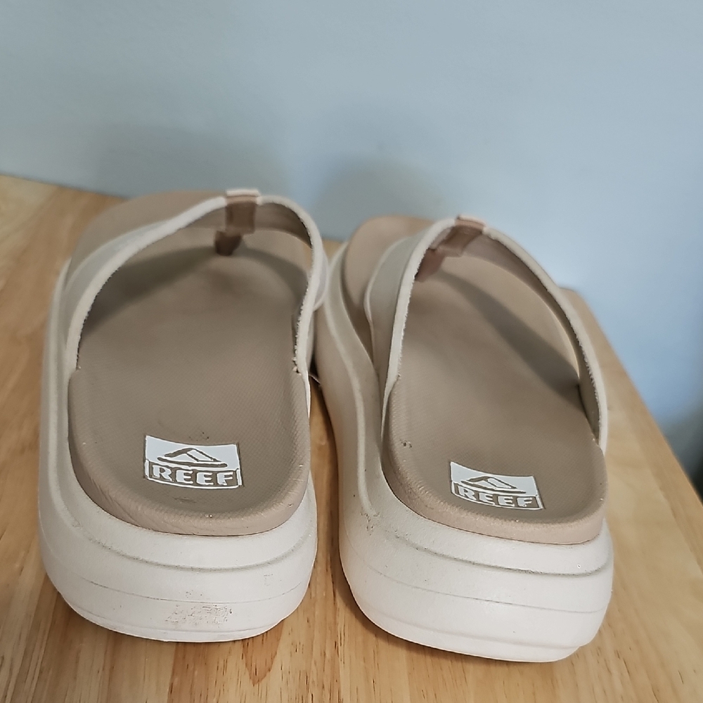 Reef Beige Platform Flip Flops - Picture 3 of 7